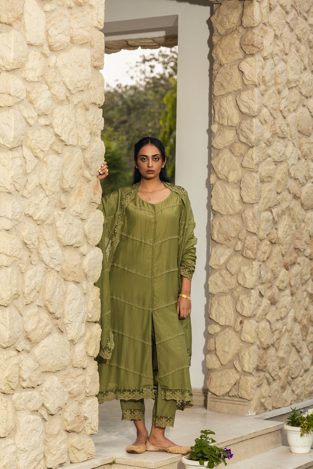 Gulnaar Olive Set
