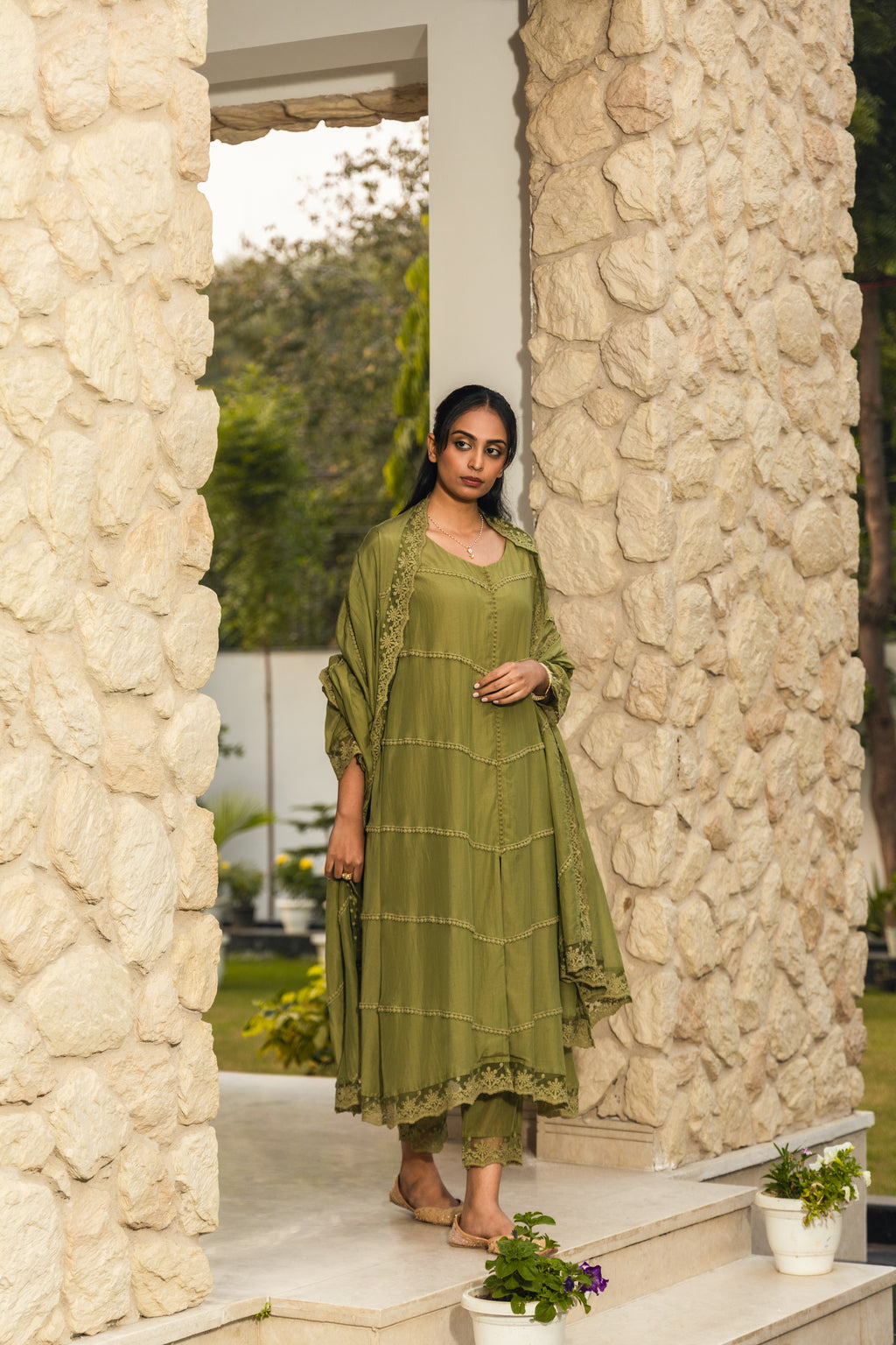 Gulnaar Olive Set
