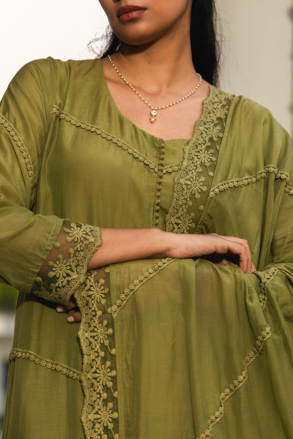 Gulnaar Olive Set